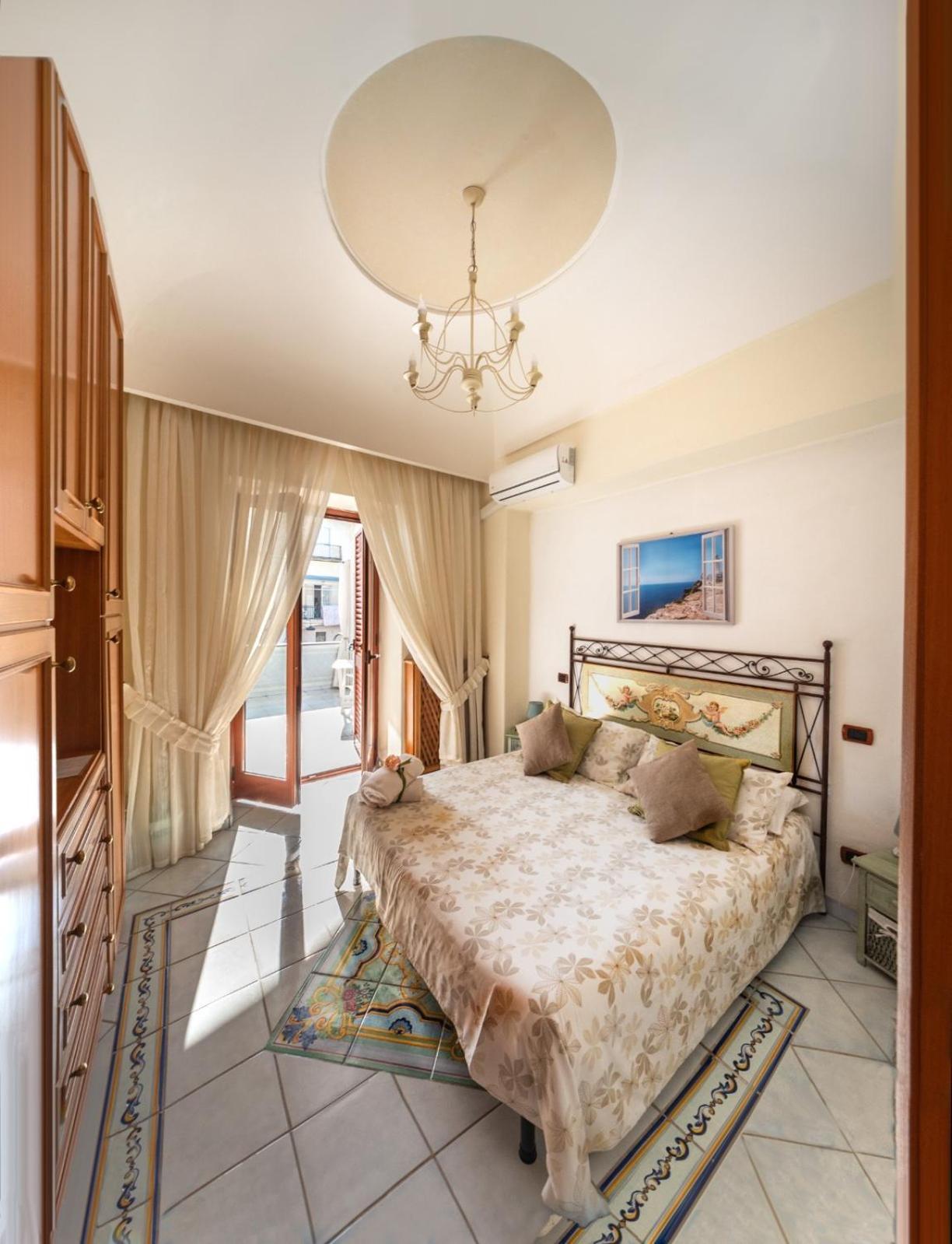 Bed and Breakfast La Finestra Sul Mare Ischia Zewnętrze zdjęcie